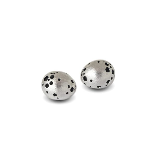 black-white-contrast-earrings